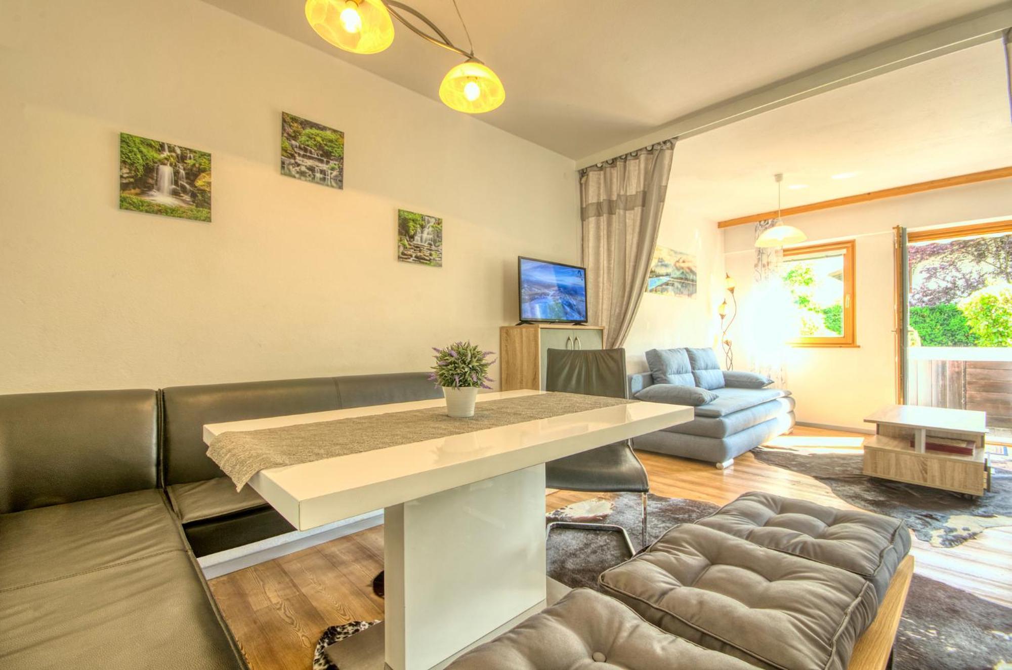 Apartment Valentina - By Alpen Apartments Zell am See Zewnętrze zdjęcie